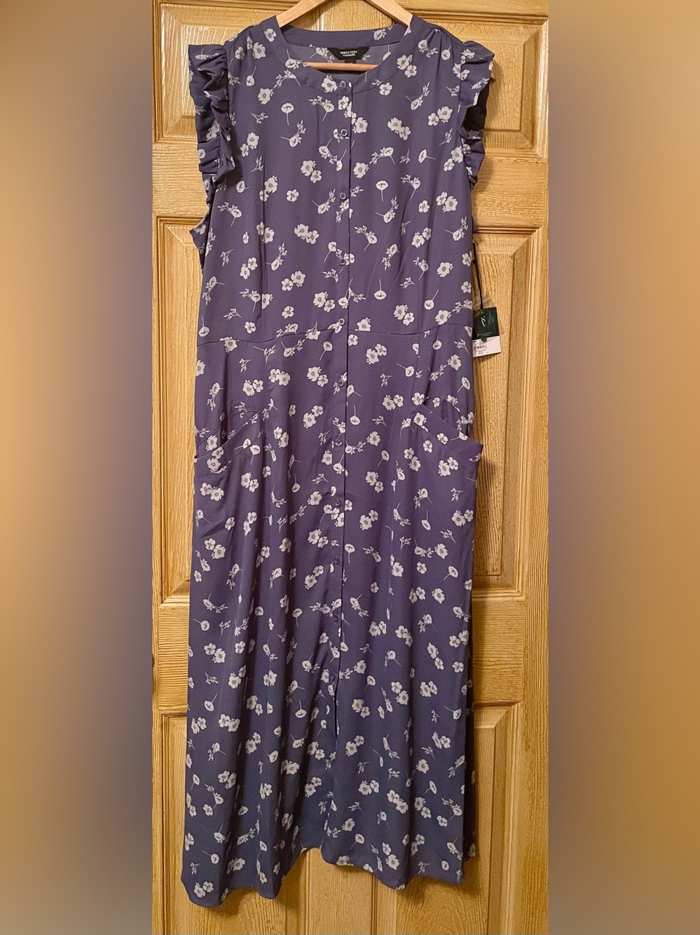 NWT Simply Vera Vera Wang Periwinkle Floral Dress with Front Buttons size XXL